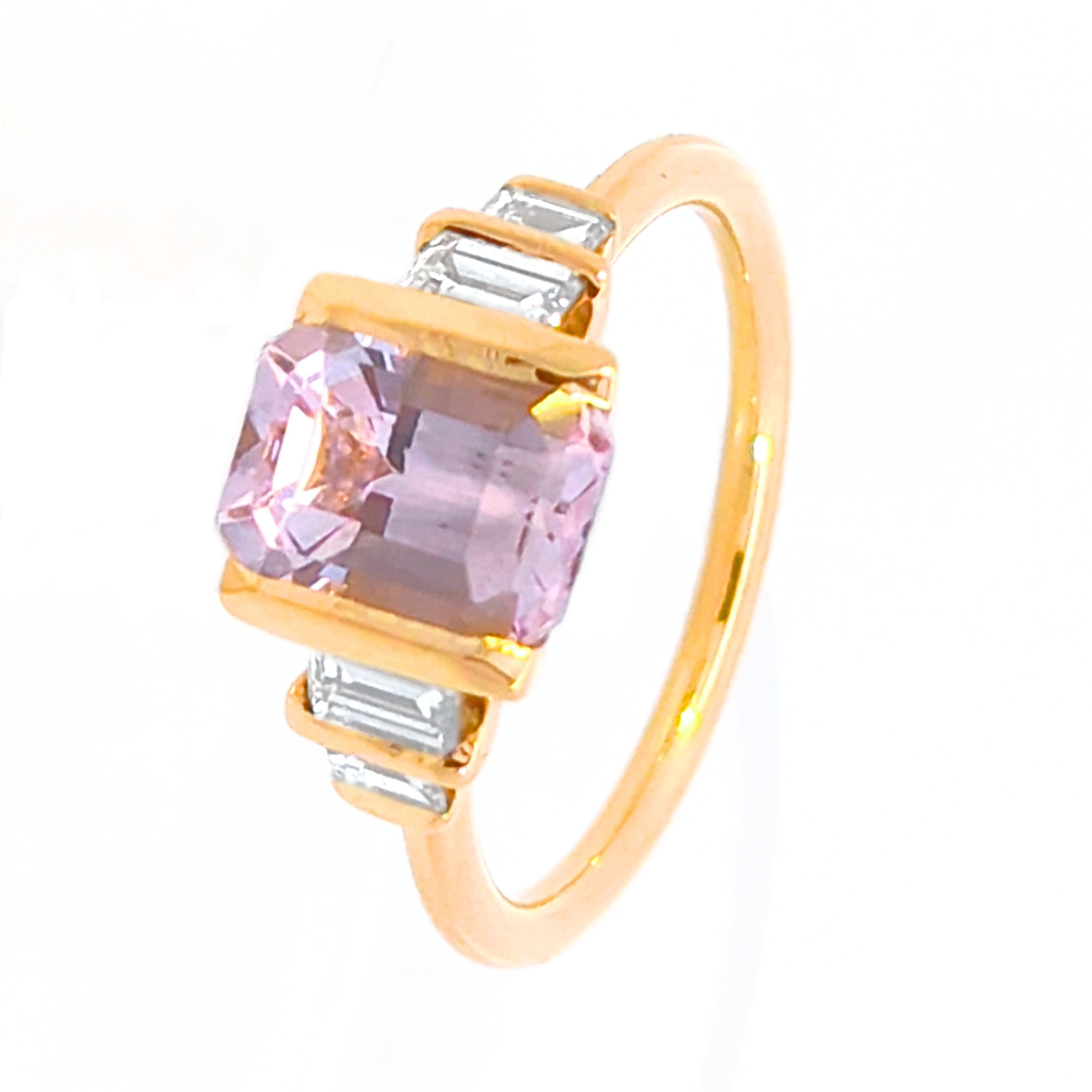 Création - Bague - Or Jaune - Morganite - Diamants
