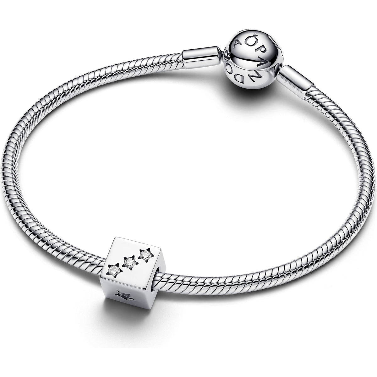 Pandora – Charm – vue 3